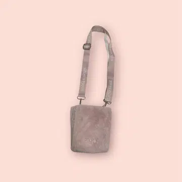 젤라또피케 핑크 퍼 숄더백 미사용품