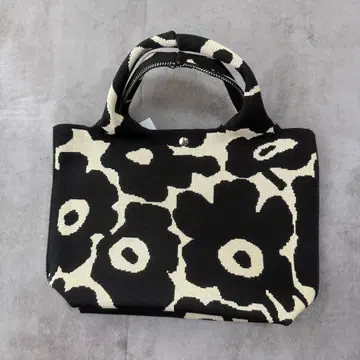 새상품 꽃무늬 여성용 백 BLACK White 귀여운 크리스마스