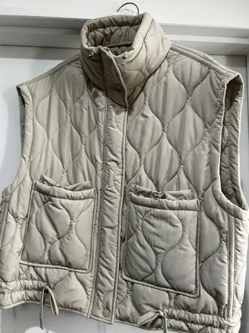 ZARA 퀼팅 베스트 베스트 다운 베스트 다운 M 사이즈