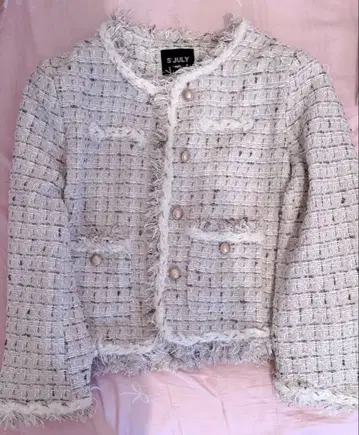 노카라 트위드 자켓 화이트 계열