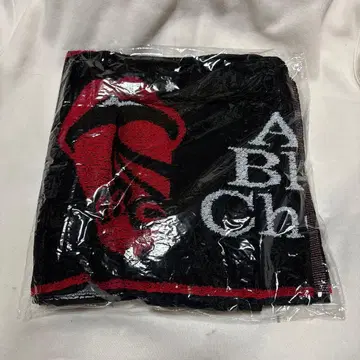 새상품 Acid Black Cherry 후드 부착 타월