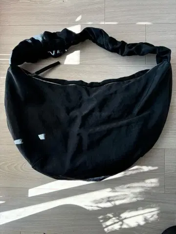 OUAT OFFICE BAG BLACK