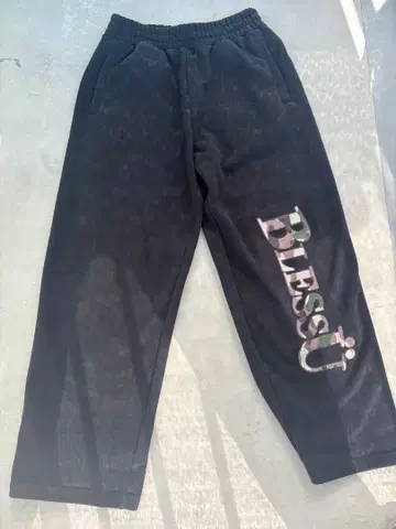 BLESSU 스웨트 팬츠