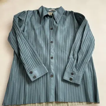 THROW 플리츠 디자인 긴팔 셔츠