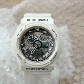 [ 새상품급 ] G-SHOCK GA-300 G 화이트 손목시계