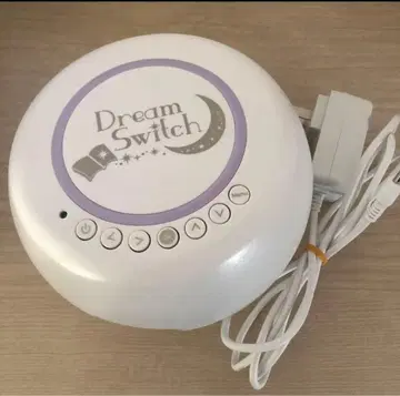 드림 스위치 본체와 AC 어댑터만