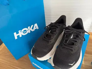 HOKA ARAHI 7 24.5cm