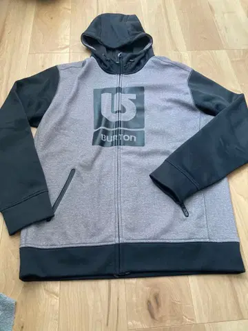 Burton 방수 후드티