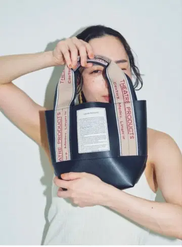 THEATRE PRODUCTS 토트백 블랙 핸드백