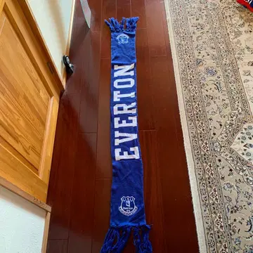 에버튼 스카프 파랑