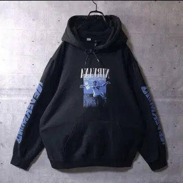 새상품급 H&M 닐바나 후드 맨투맨 S 사이즈 (일본 M 사이즈 상당)