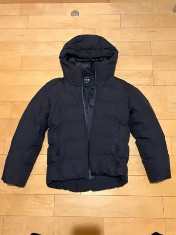 유니클로 심리스 다운 남성용 S 사이즈