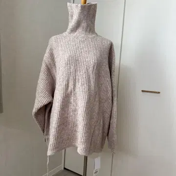 미사용 새상품 Bab 리브 편직 하이넥 니트 오버 사이즈