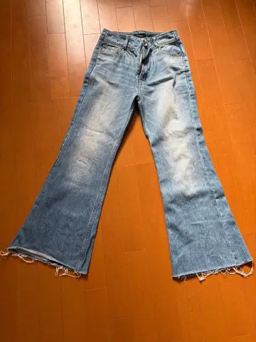 JEANASIS 플레어 데님 라이트 블루