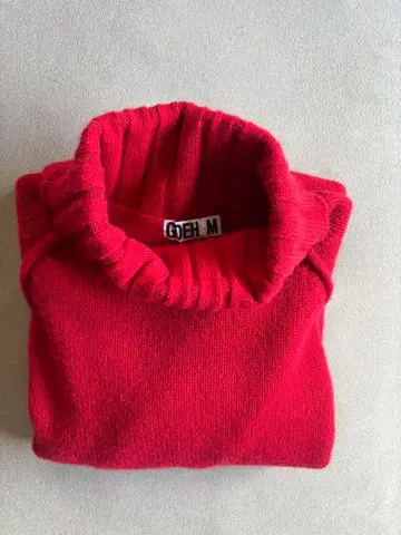 GOOD ENOUGH 터틀넥 니트