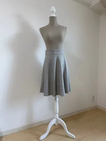 [새상품급] PARIGOT A라인 스커트 그레이