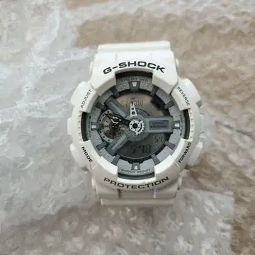 [새상품급] G-SHOCK 화이트 손목시계 G GA-1100C