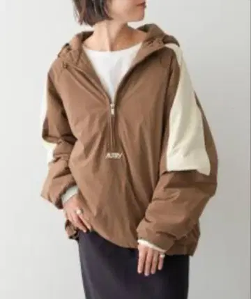 spick and span AUTRY 아노락 후드티 브라운