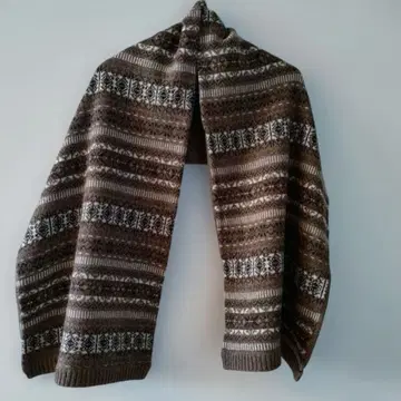 [ 새상품급 ] 페어아일 패턴 리버서블 니트 숄 겸 머플러 고정 핀 포함