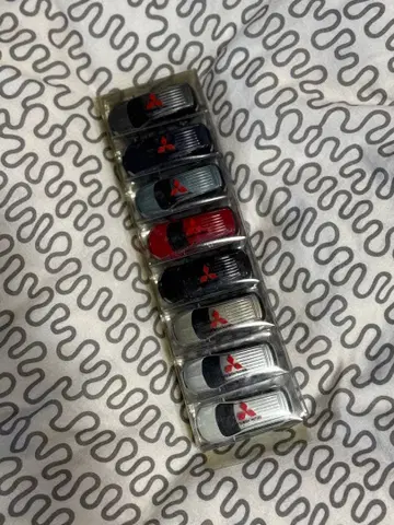 미쓰비시 아웃랜더 컬러 샘플 8종 묶음 판매