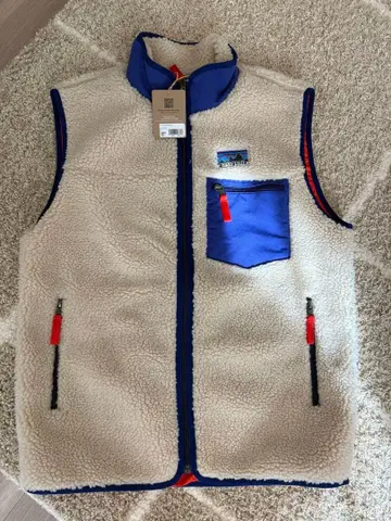 시착만 한 새상품 patagonia 레트로X 베스트 다크 내추럴 M