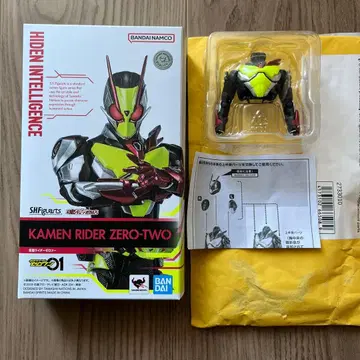 반다이 S.H.Figuarts 가면라이더 제로투