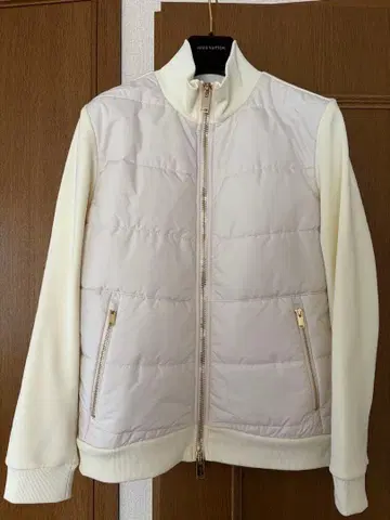 새상품급 junhashimoto 글로스 리치 트랙 자켓 화이트 베이지