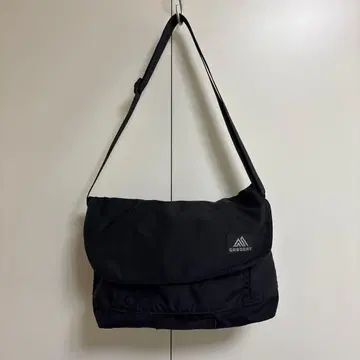 GREGORY 블랙 숄더백