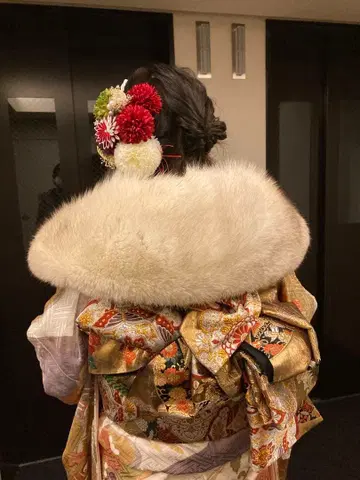 화이트 퍼 기모노용 숄