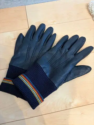[ 중고 ] PaulSmith 가죽 장갑 스트라이프 커프스
