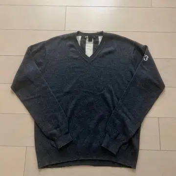 Y-3 그레이 V넥 스웨터