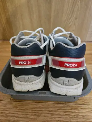 풋조이 PRO/SL 스파이크리스 레이스 온라인 한정판 24.5