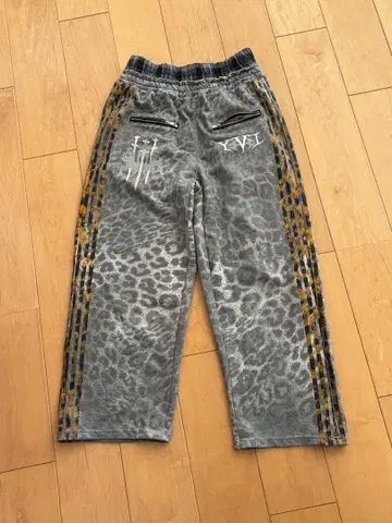 cozyworldwide 레오파드 스웨트 팬츠
