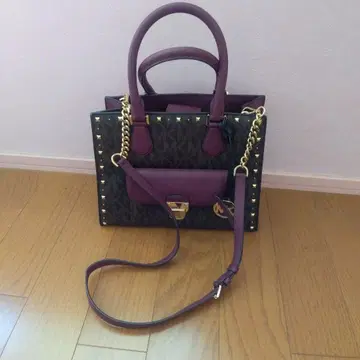 Michael Kors 스터드 장식 숄더백