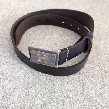 H.R.M. 브라운 가죽 벨트