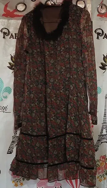 플라워 프린트 시스루 원피스 복슬복슬 퍼 카라 부착