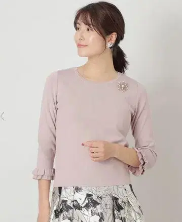 새상품 TO BE CHIC 2024 티어드 슬리브 니트(P)