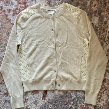 미사용 새상품 비쥬 가디건