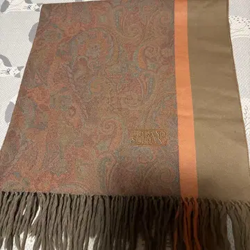 루치아노 소프라니의 숄