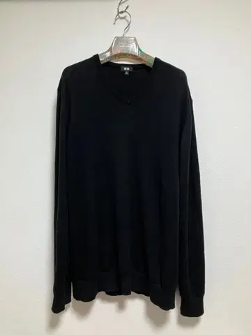 유니클로 코튼캐시미어 v넥 스웨터 니트 블랙 XL