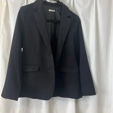 블랙 블레이저 싱글 브레스 3 버튼