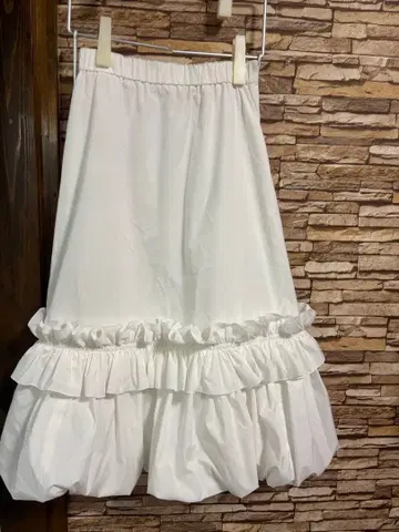 와타나베 씨 착용 버블 스커트 유나이티드 애로우즈