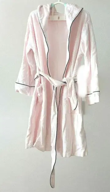 목욕 가운 미사용 새상품 핑크색 M 사이즈