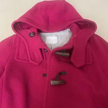 후드 부착 핑크 더플 코트