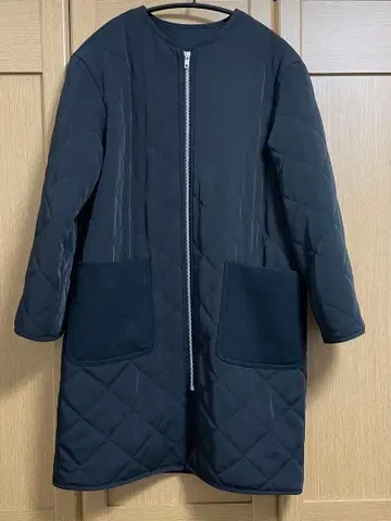 미라 오웬 퀼팅 롱 코트