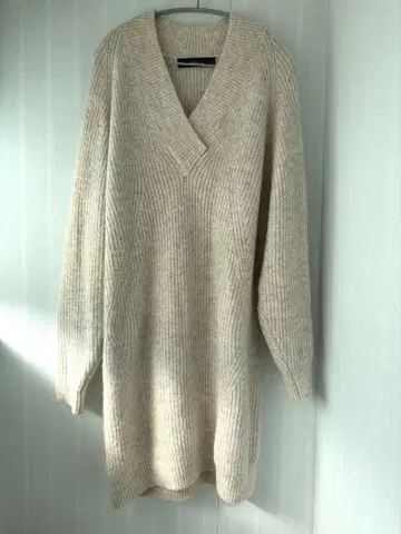 ZARA 리브 V넥 오버사이즈 니트 원피스