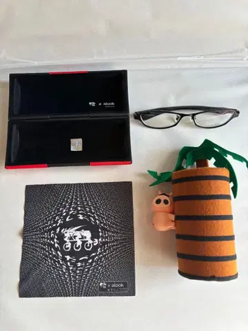 a look 얏타맨 콜라보 안경