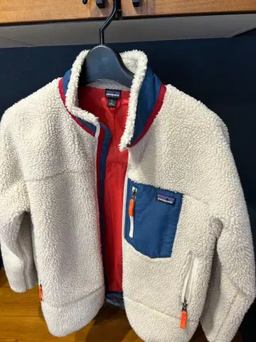 Patagonia 플리스 자켓 키즈 사이즈 L 크림