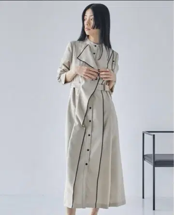 UNITED TOKYO 파이핑 원피스