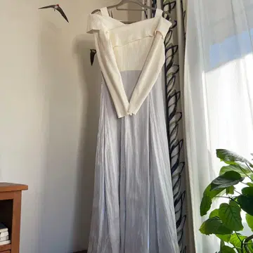 [셀] 오프숄더 롱 원피스 화이트 그레이 새상품